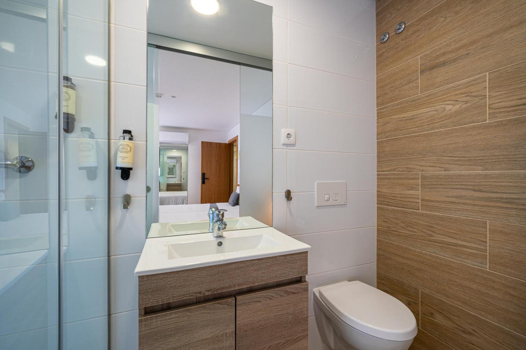 Central Suites 3 เซาโจเอา ดา มาเดย์รา ภายนอก รูปภาพ