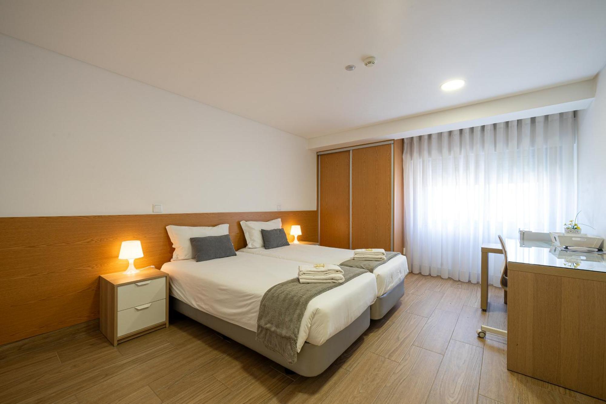 Central Suites 3 เซาโจเอา ดา มาเดย์รา ภายนอก รูปภาพ