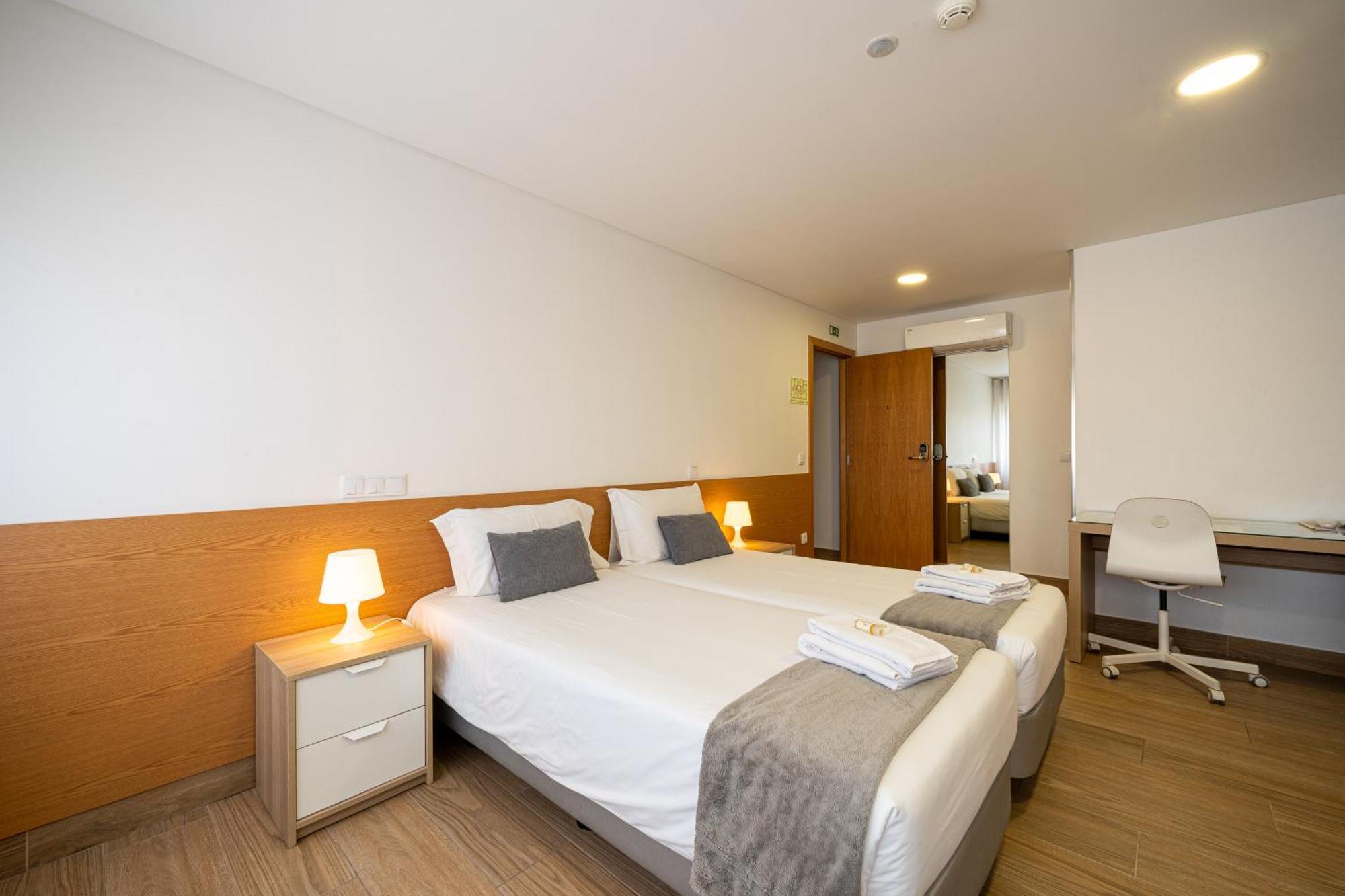 Central Suites 3 เซาโจเอา ดา มาเดย์รา ภายนอก รูปภาพ