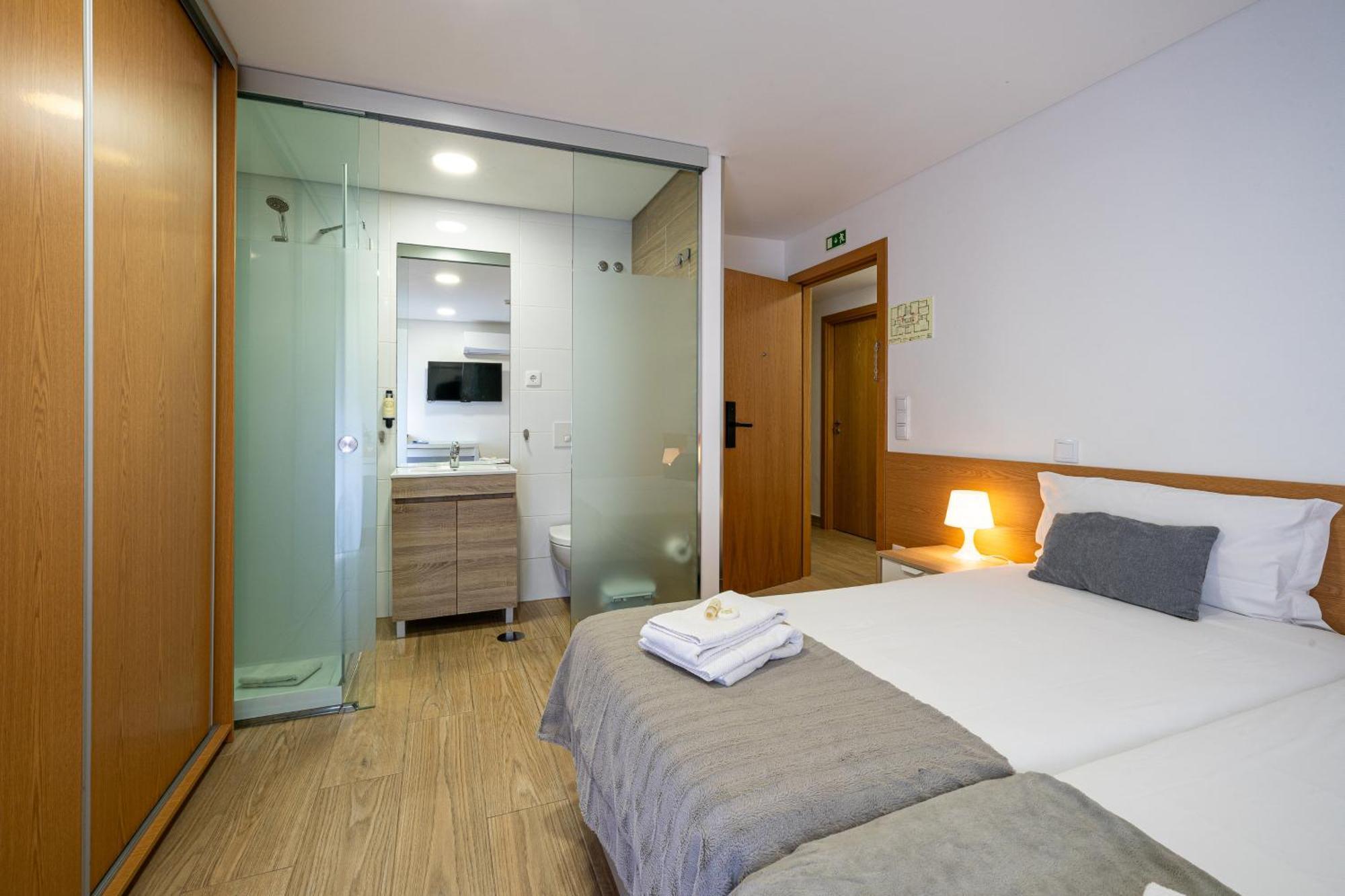 Central Suites 3 เซาโจเอา ดา มาเดย์รา ภายนอก รูปภาพ