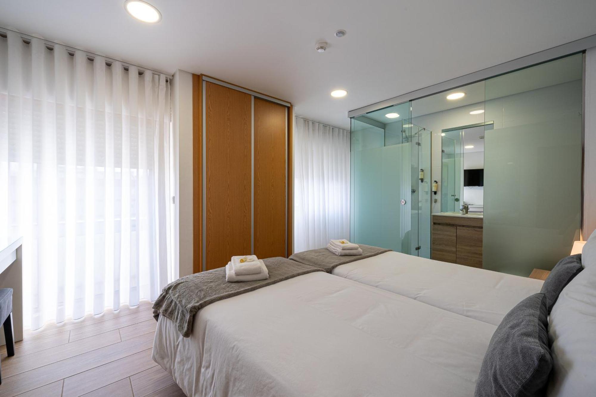 Central Suites 3 เซาโจเอา ดา มาเดย์รา ภายนอก รูปภาพ